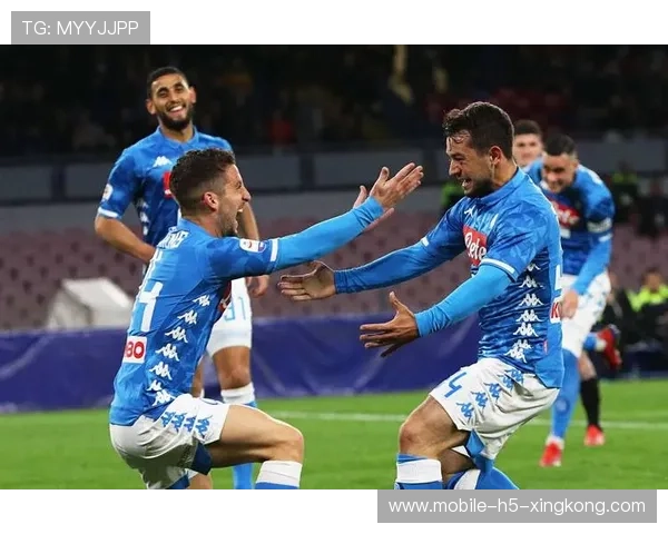 那不勒斯边路接应形成多点威胁:解码战术的线上落地